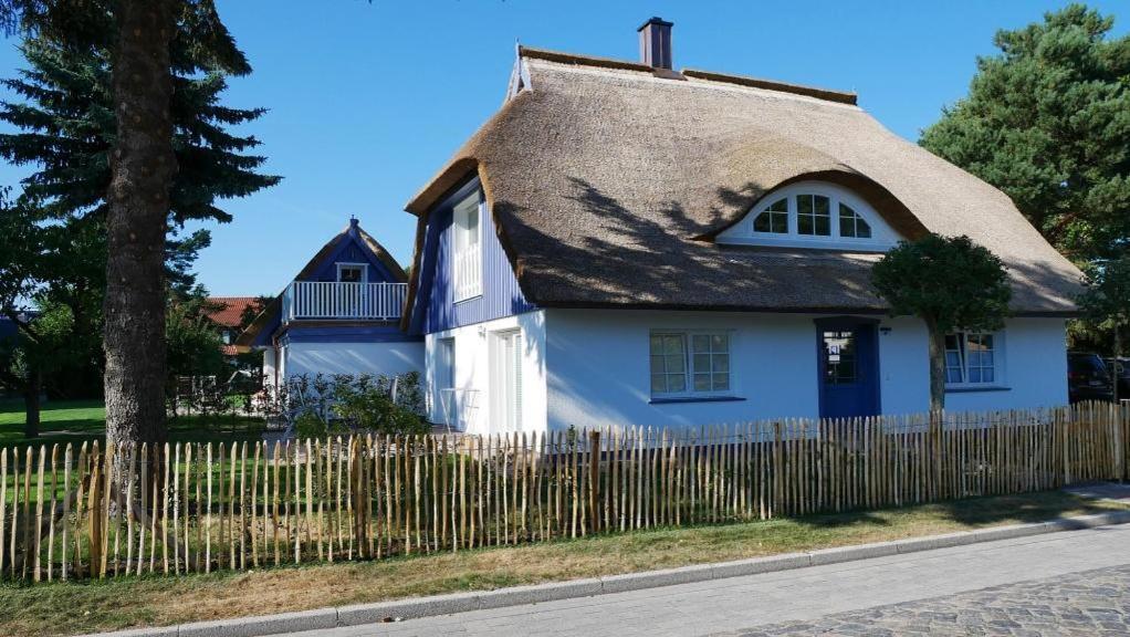 Ferienwohnung Kapitaenshaus - Boje Born Exterior foto